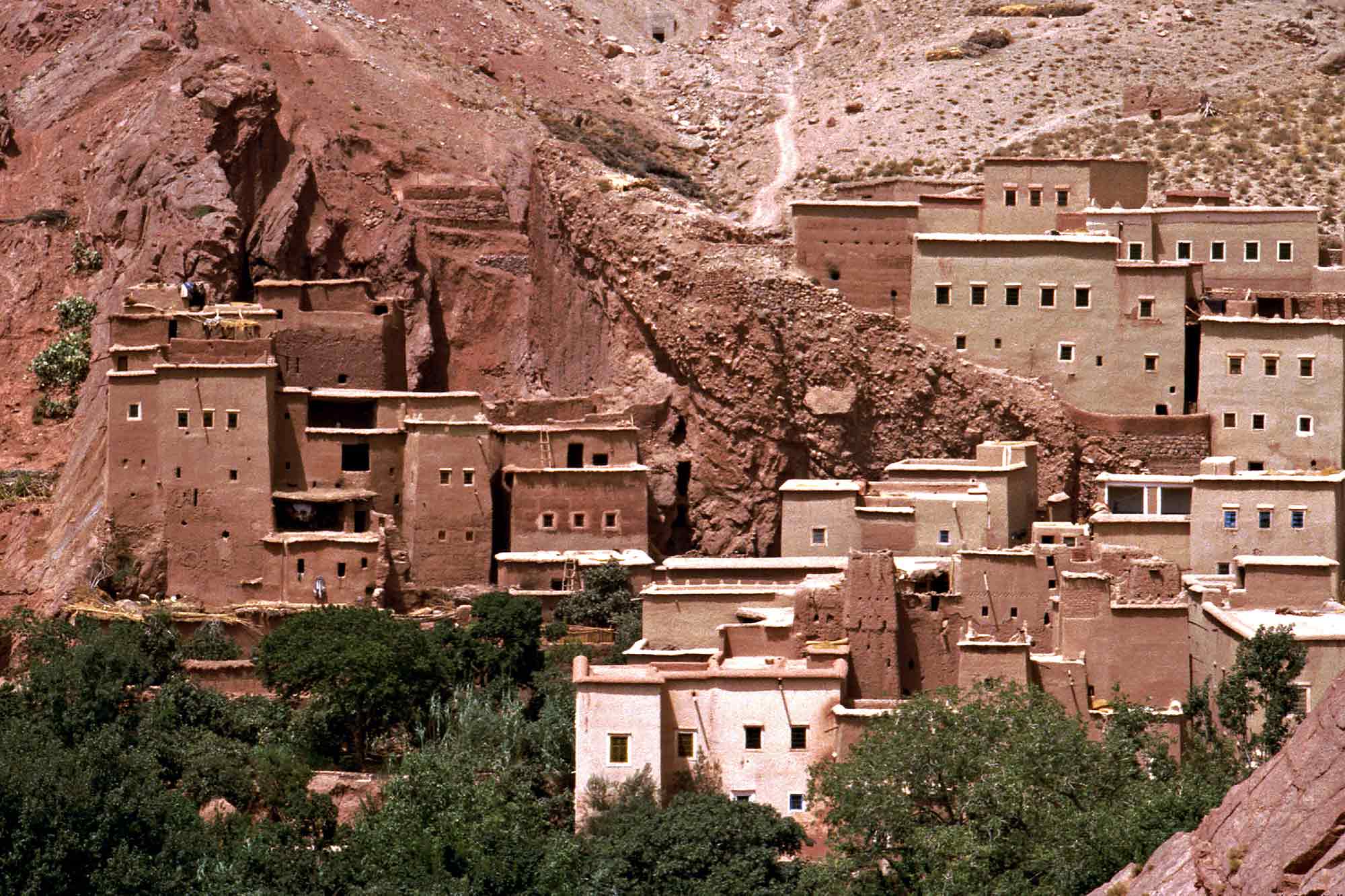 buildings-in-mountain-morocco-africa