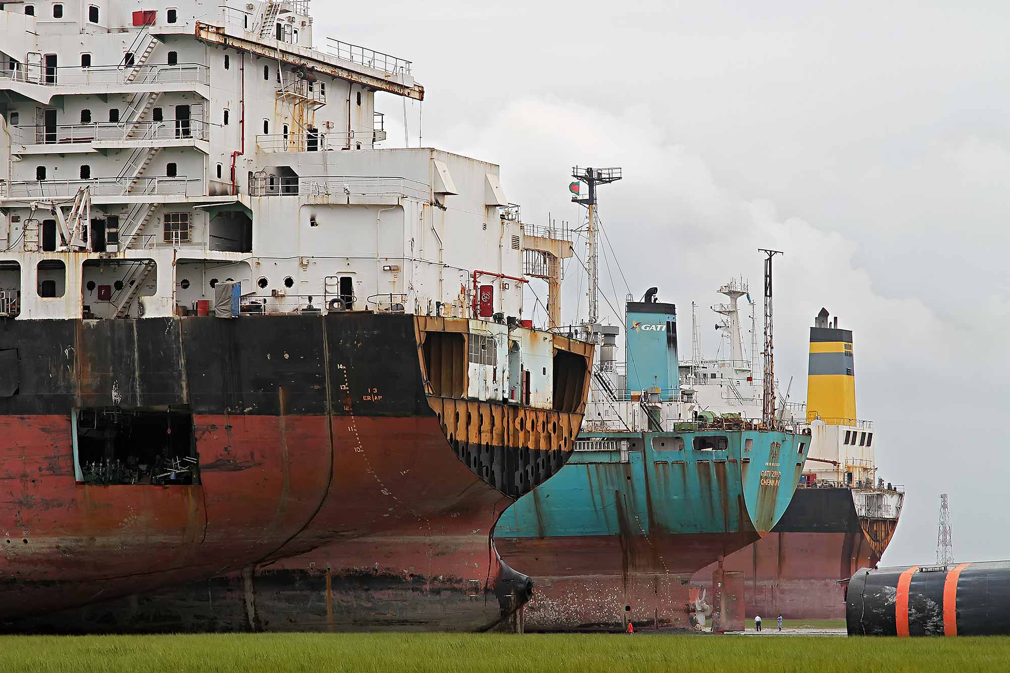 chittagong-shipbreaking-yard-3