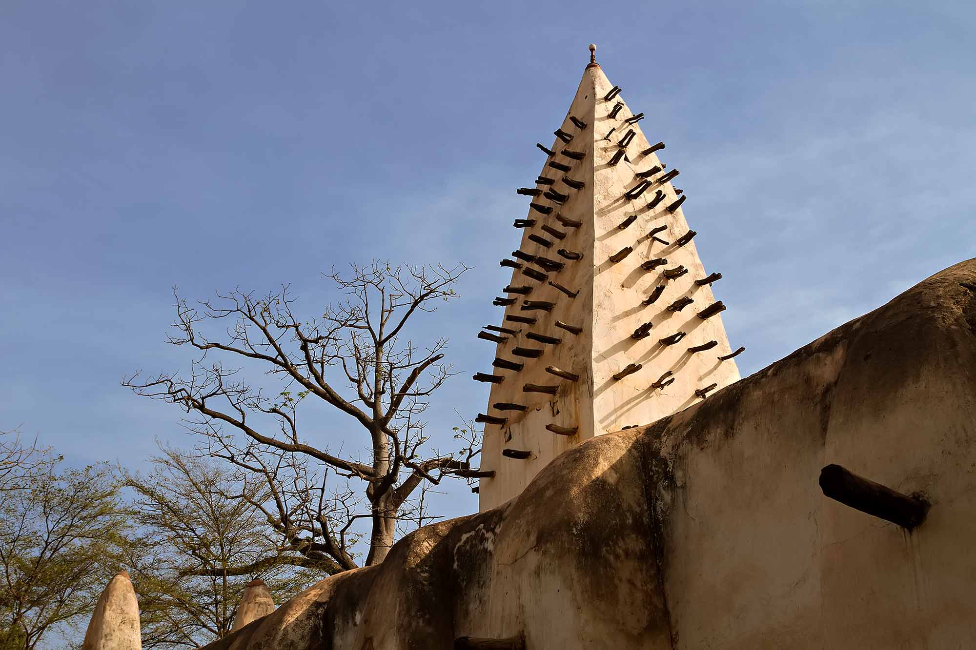 mosque-bobodioulasso-burkina-faso-africa