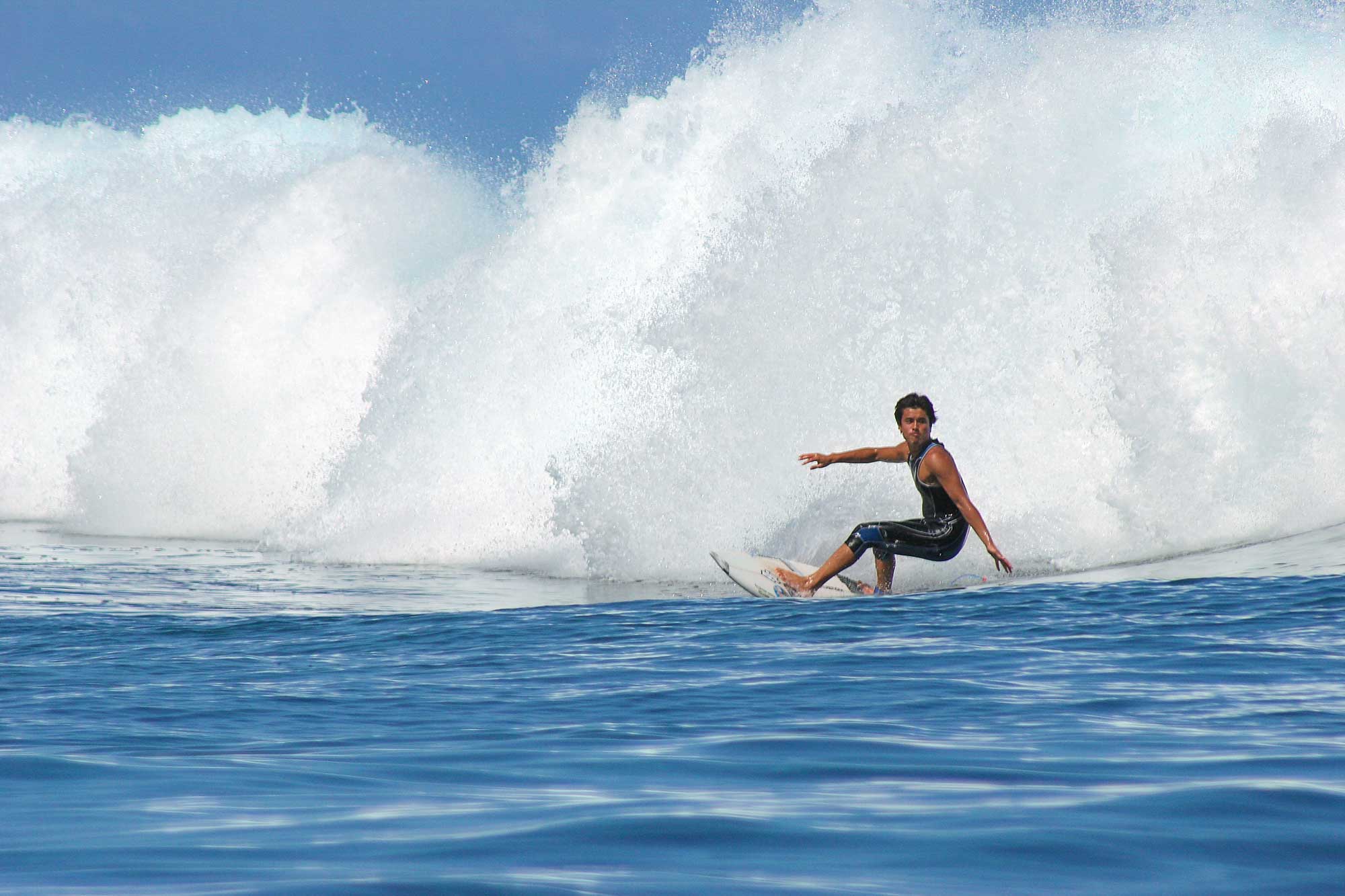 surfing-teahupoo-tahiti-frenchpolynesia-3