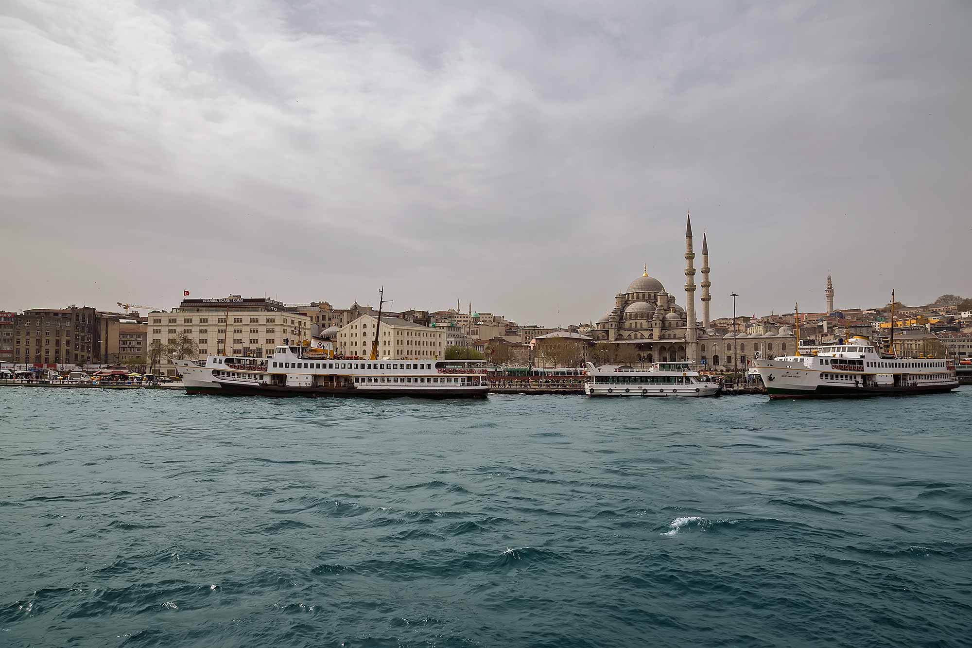 Istanbul city view from the Bosphorus. © Ulli Maier & Nisa Maier