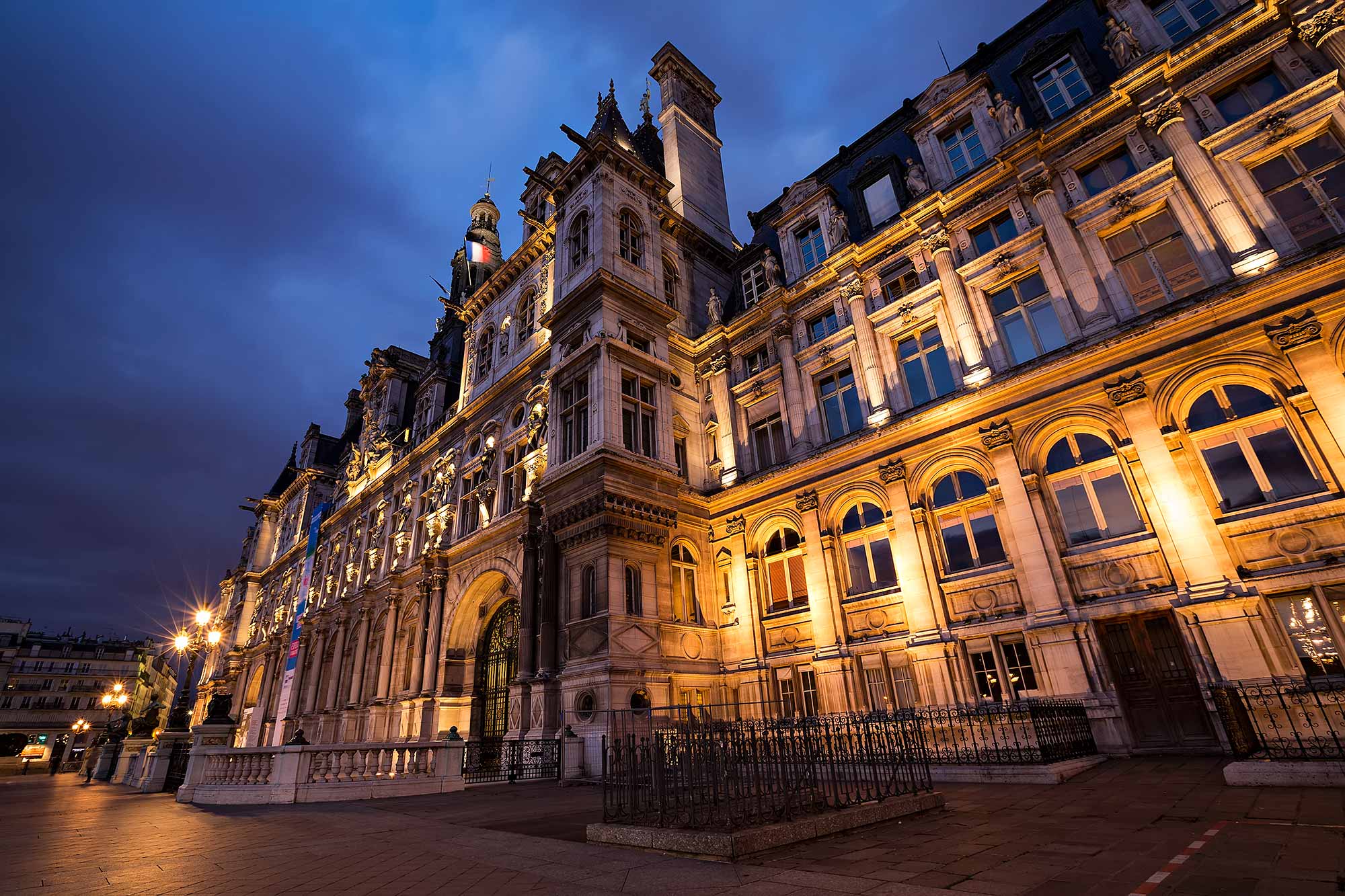 Hôtel de Ville in Paris, France. © Ulli Maier & Nisa Maier