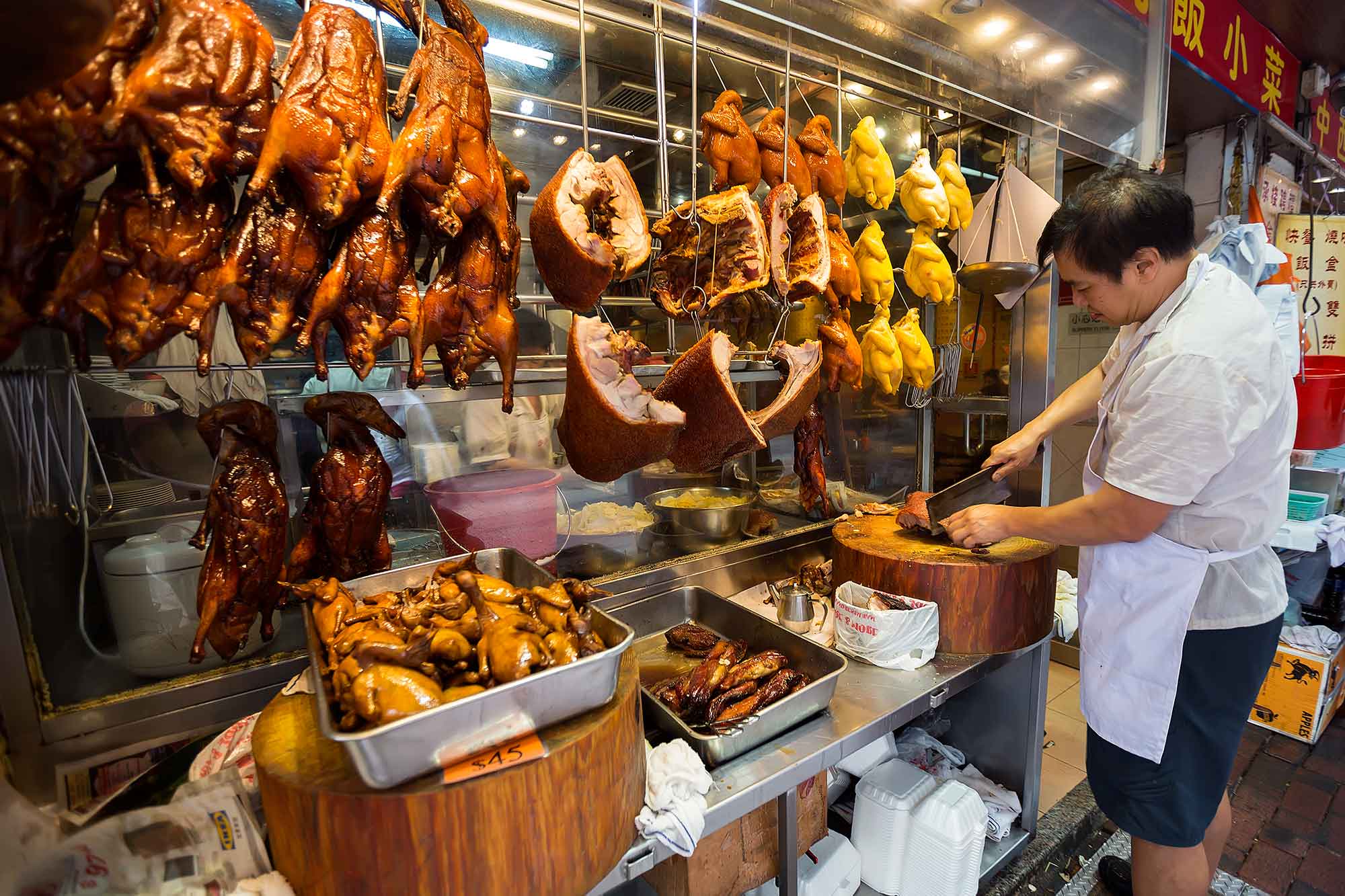 Fried duck at Bowrington market in Hong Kong. © Ulli Maier & Nisa Maier