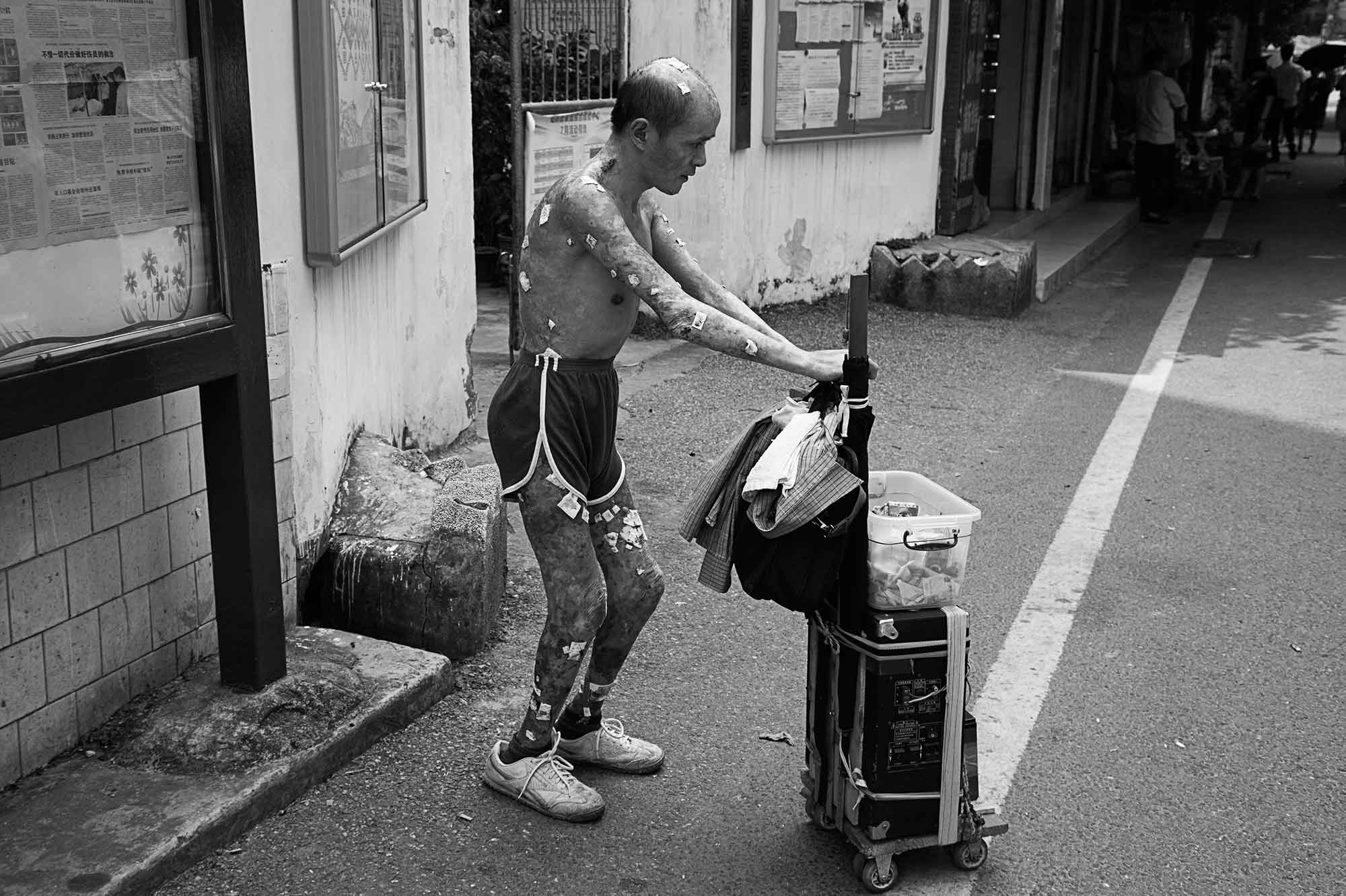 beijing-man-streets-china