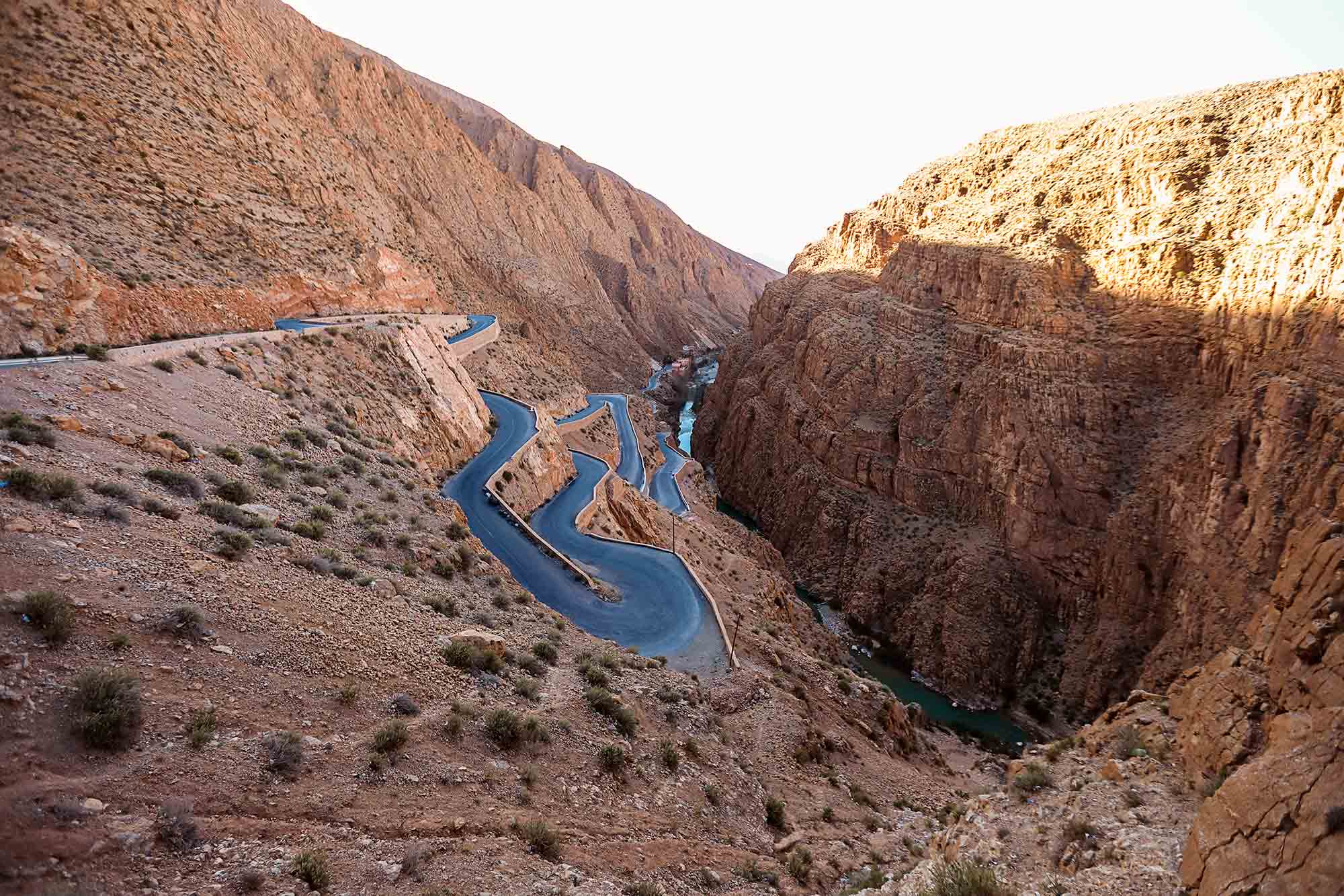 Driving through the Dades valley is one of the most scenic drives in the world. © ULLI MAIER & NISA MAIER