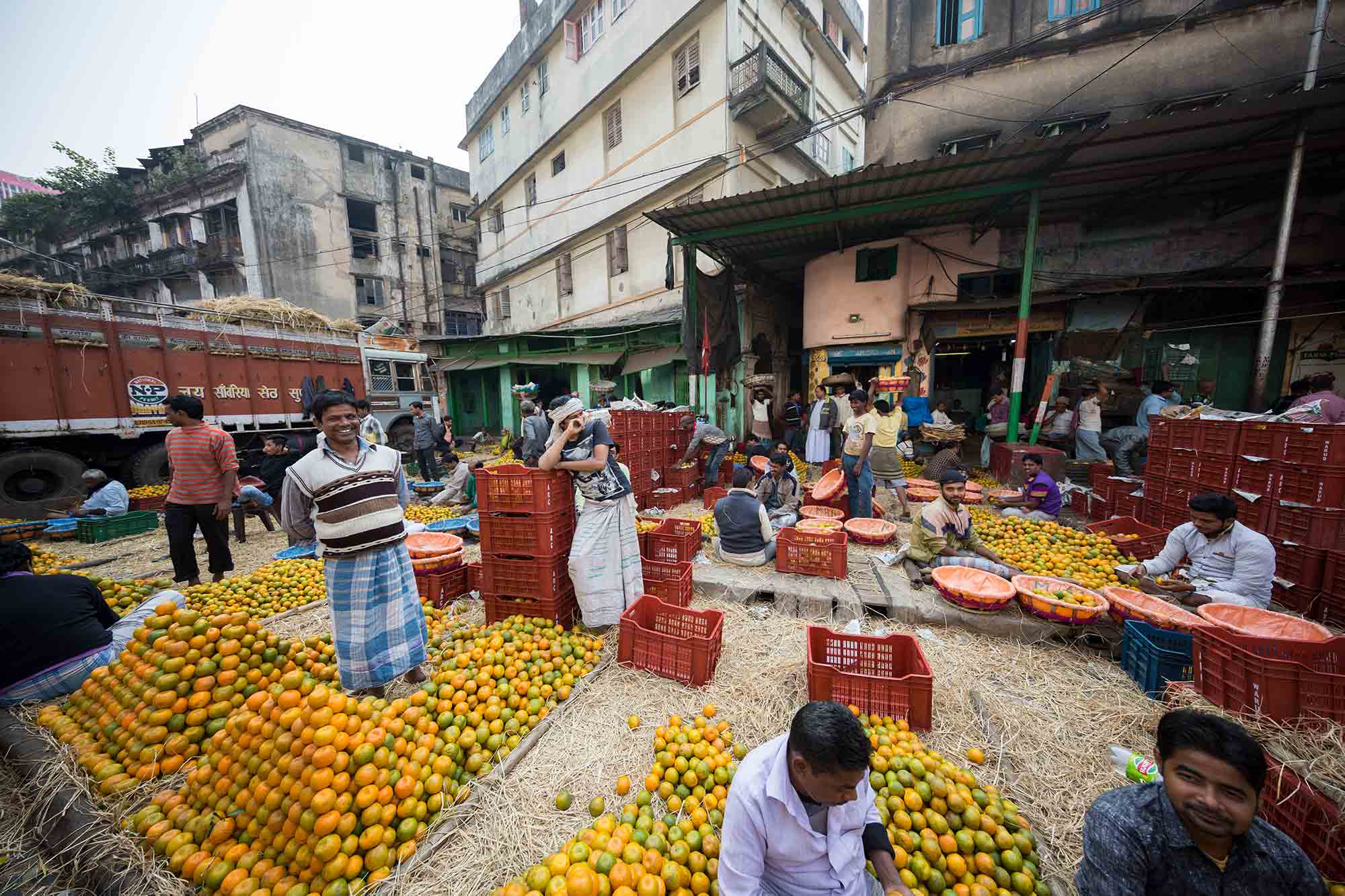 Mechhua-Fruit-Market-kolkata-india-2